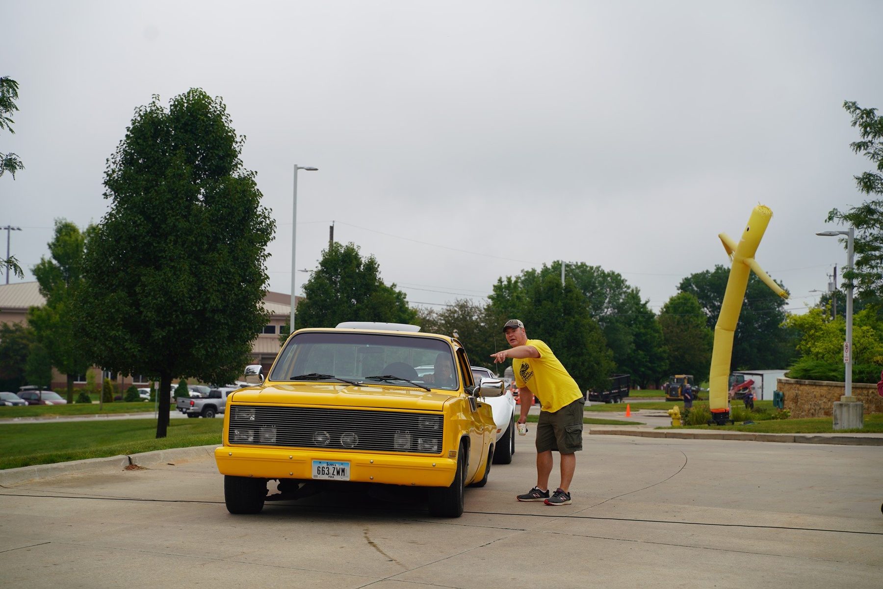 Crowds at the Valley Classic Car Show